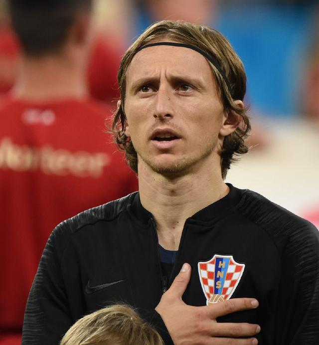 杰伦·约翰逊成老鹰队史常规赛首位单场拿15+15+15球员