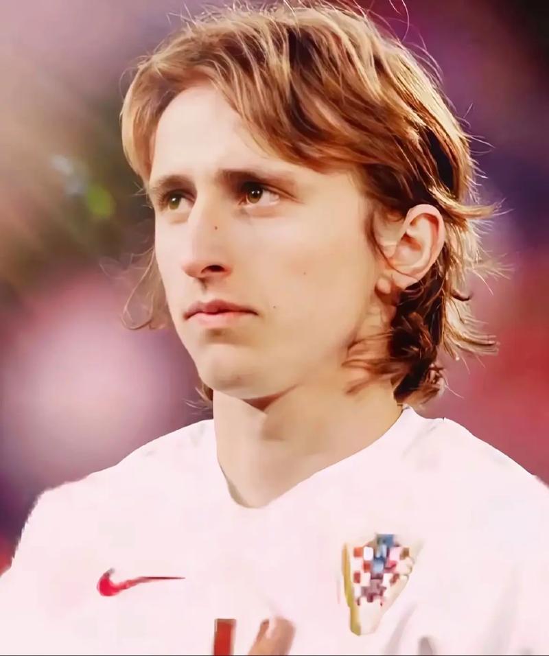 法甲战报：李刚仁、内维斯破门，巴黎3-0勒阿弗尔